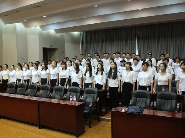 奋进新红星 深情颂祖国4.jpg