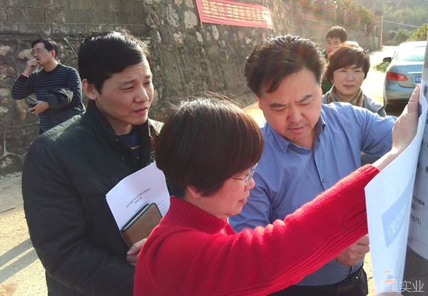 省发改委领导调研红星市场迁建项目