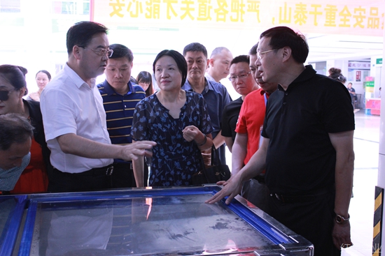 赴红星邀约 聚代表智慧